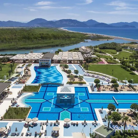 Hilton Sarigerme & Semesteranläggning (resort) 5*